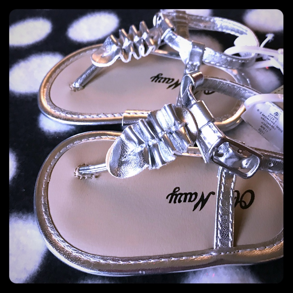 NWT Old Navy baby t-strap sandals